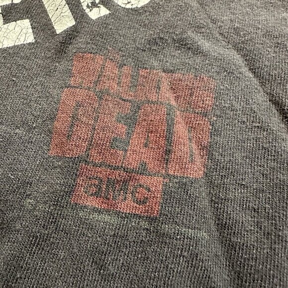 All My Friends Are Walkers Mens T-Shirt Size L Walking Dead - Picture 3 of 6